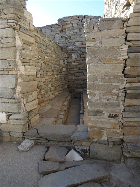 delos_0056_img_2012_5911.jpg