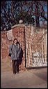 03-02-07_15_graceland_gate