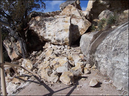 walnut_canyon_rockfall_2.jpg