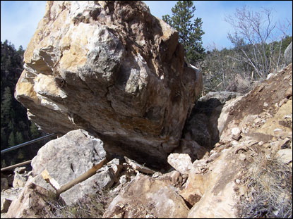 walnut_canyonrockfall_1.jpg